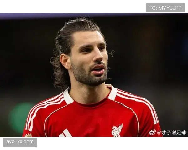 阿尔伯特·索博斯洛伊状态火热，助力球队英超赛场表现出色