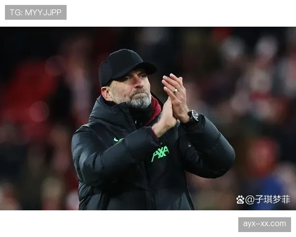 瓜迪奥拉精妙中场调度助力曼城战术升级,球队表现持续稳健 瓜迪奥拉精妙中场调度助力曼城战术升级,球队表现持续稳健