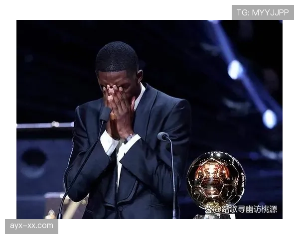 登贝莱与罗纳尔迪尼奥:灵性风格及盘带创造力对比分析 登贝莱与罗纳尔迪尼奥:灵性风格及盘带创造力对比分析