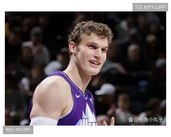 马尔卡宁挡拆拉开内线防守 三分效率胜上季